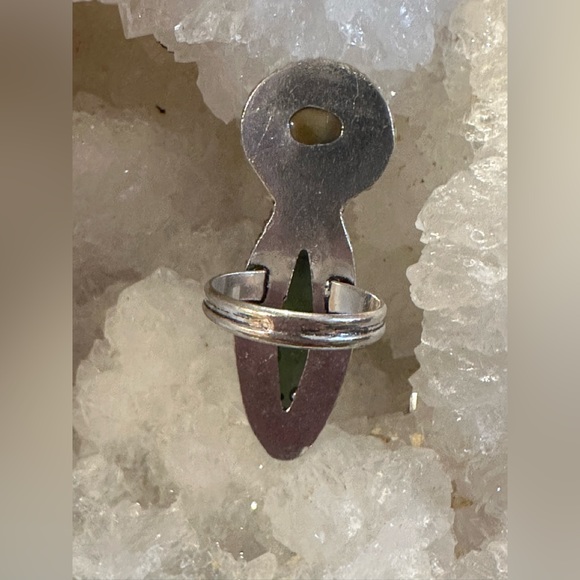 Natural Shiva Shell & Natural Green Chalcedony Stone Silver Plated Ring Size 5 - Picture 2 of 4